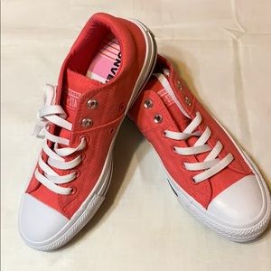 Women’s Pink Converse Oxfords Size 8.5